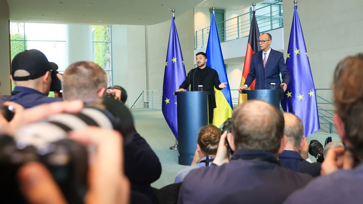 zelensky-amankan-dukungan-senjata-dari-jerman-tapi-gagal-dapatkan-rudal-taurus